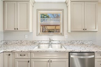 300 Cottage Hl Ct in Seneca, SC - Building Photo - Building Photo