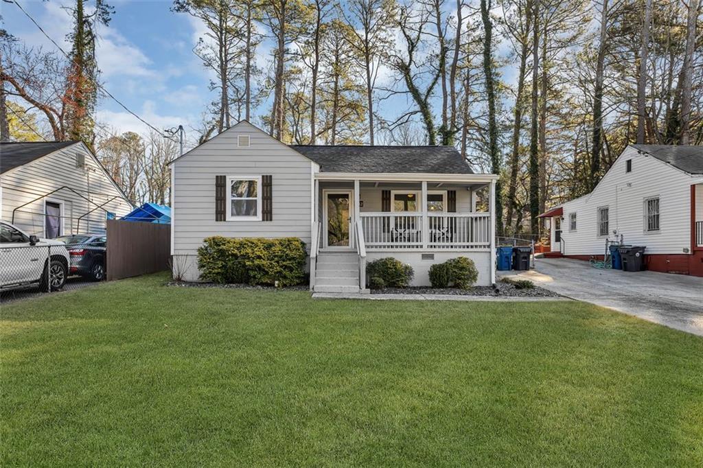 2912 Palm Dr in Atlanta, GA - Building Photo