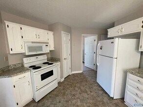 100 Medicine Bend Ct in Madison, AL - Building Photo - Building Photo