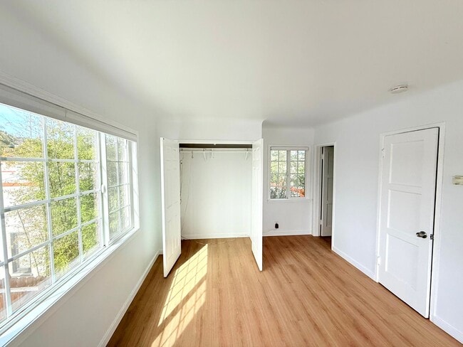 230-232 Rennie Ave in Los Angeles, CA - Building Photo - Building Photo