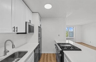 5425 Valles Ave in Bronx, NY - Building Photo