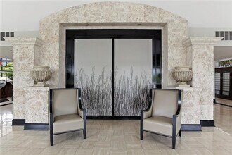 400 E Colonial Dr in Orlando, FL - Building Photo - Building Photo
