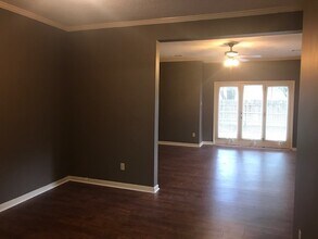 725 Walnut Woods Cove N in Memphis, TN - Building Photo - Building Photo