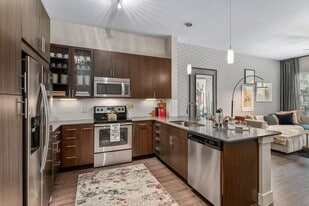 The Fairmount at Oak Lawn in Dallas, TX - Building Photo