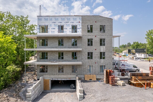Gaila campo in St-Philippe, QC - Building Photo - Building Photo