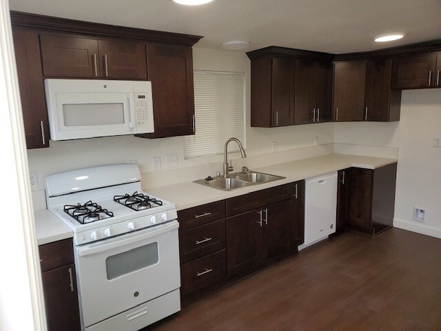 property at 9333 Lomita Dr