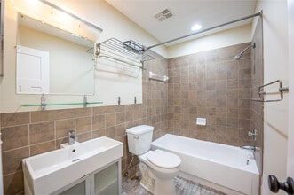 Casa Corsicana in Seminole, FL - Building Photo - Interior Photo