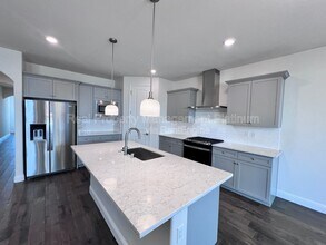 1436 E Via Albero Dr in Fresno, CA - Building Photo - Building Photo