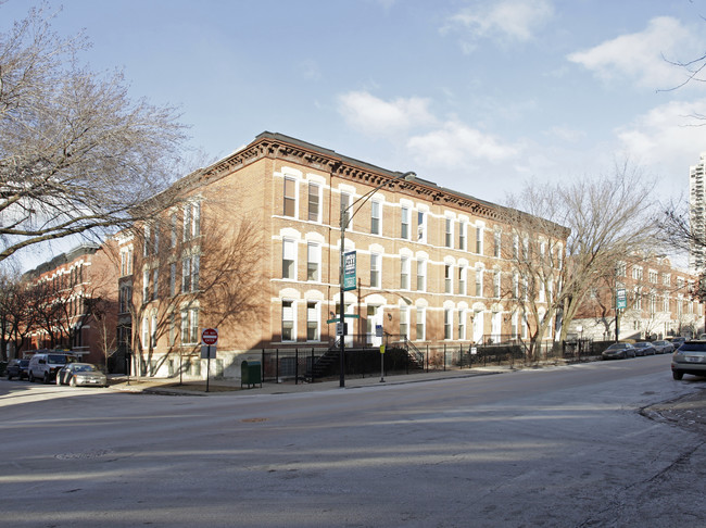 448-456 W Armitage Ave