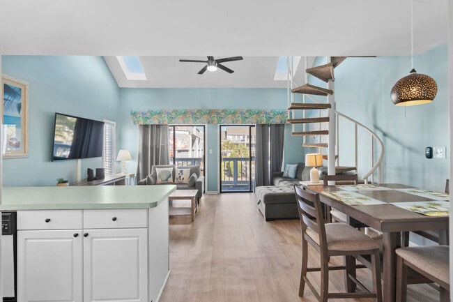 1850 Colony Dr in Surfside Beach, SC - Foto de edificio - Building Photo