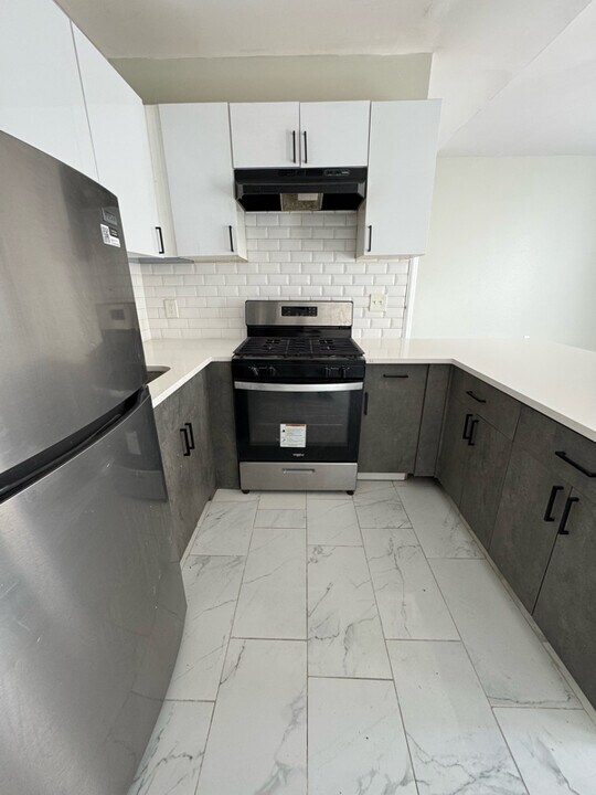 495 Clinton Ave in Newark, NJ - Building Photo