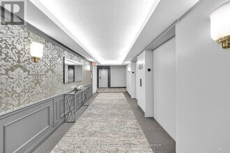 2500 Rutherford Rd in Vaughan, ON - Building Photo - Building Photo