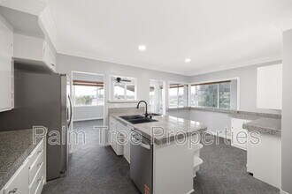 8050 Fairview Ave in La Mesa, CA - Building Photo - Building Photo