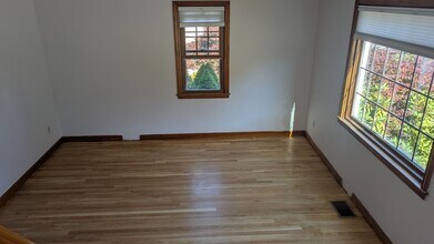 128 Old Charter Rd in Marlborough, MA - Building Photo - Building Photo
