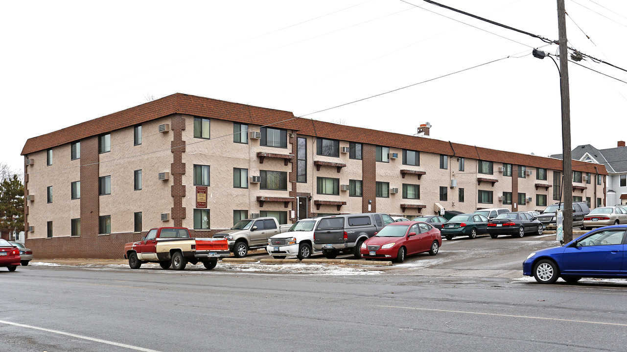 1940 Iglehart Ave in St. Paul, MN - Building Photo