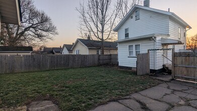 1025 Coventry St in Akron, OH - Building Photo - Building Photo