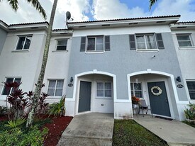 1536 SE 31st Ct in Homestead, FL - Building Photo