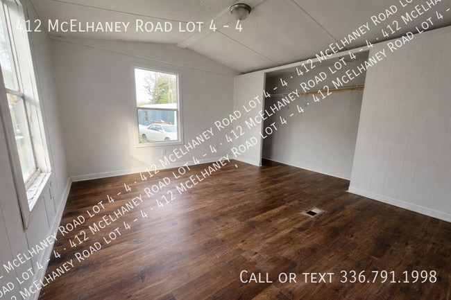 412 McElhaney Rd in Travelers Rest, SC - Building Photo - Building Photo