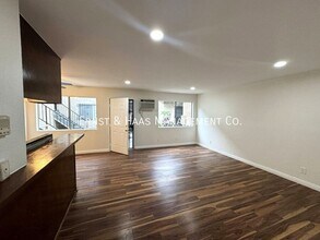 1170 E South St in Long Beach, CA - Building Photo - Building Photo