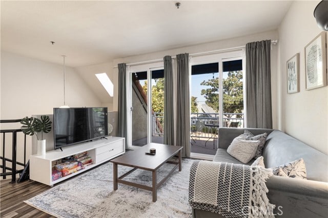 property at 801 S 2nd St
