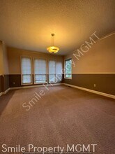2305 Greene St in West Linn, OR - Building Photo - Building Photo