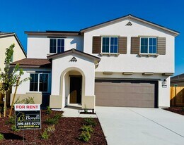 1672 Cameo Dr in Los Banos, CA - Building Photo