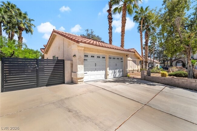 130 Weatherstone Dr in Henderson, NV - Building Photo - Building Photo