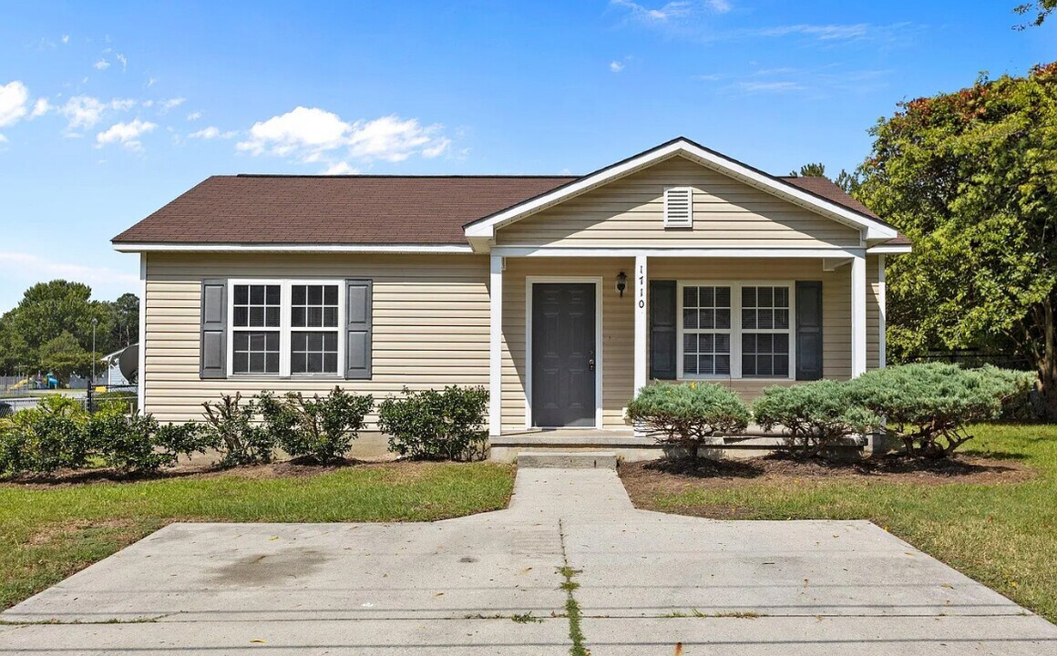 1710 Garland St in Greenville, NC - Building Photo