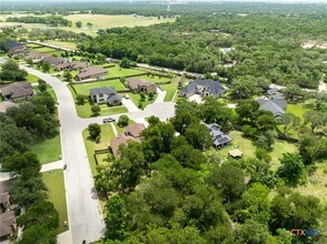 1010 Woodland Bend Cir in Salado, TX - Building Photo - Building Photo