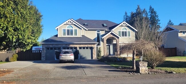 property at 14925 226th Ave SE