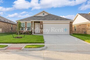 1255 Falcon Hts Dr in Forney, TX - Building Photo