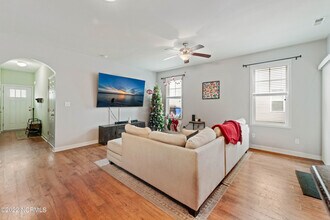 232 Currituck Dr in Holly Ridge, NC - Building Photo - Building Photo