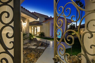 54435 Southern Hill in La Quinta, CA - Foto de edificio - Building Photo