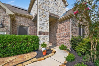 15802 Pine Cone Ln in Tomball, TX - Building Photo - Building Photo
