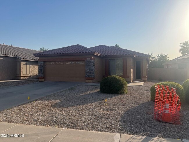 property at 886 S Nielson St