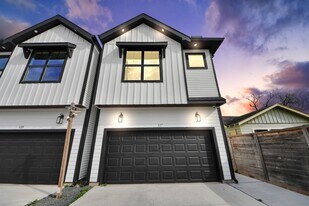 127 E 38th St in Houston, TX - Building Photo