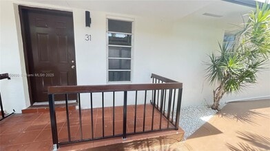 2931 NW 22nd Ct in Miami, FL - Building Photo - Building Photo