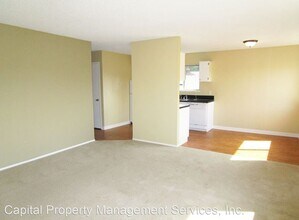 3705 SE 35th Pl in Portland, OR - Foto de edificio - Building Photo