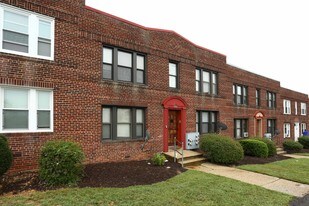 1655 Holbrook St NE in Washington, DC - Building Photo