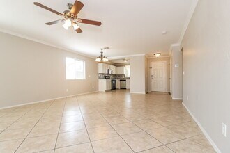 3710 W Dunbar Dr in Phoenix, AZ - Foto de edificio - Building Photo