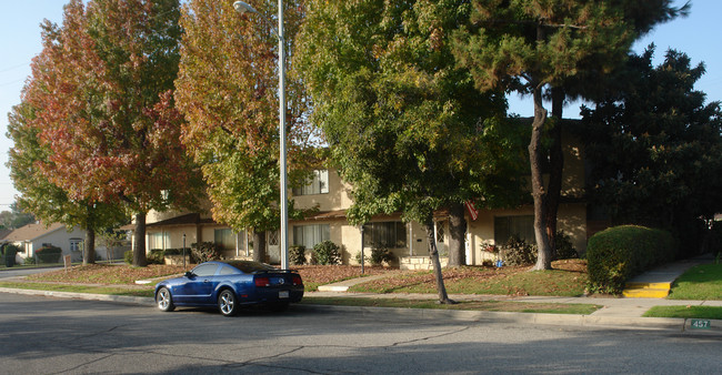 467-475 W Front St in Covina, CA - Building Photo - Building Photo