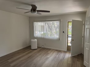 820 S Rosemead Blvd, Unit 109 in Pasadena, CA - Building Photo - Building Photo