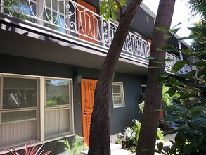 1334 E 1st St, Unit 7 in Long Beach, CA - Building Photo - Building Photo