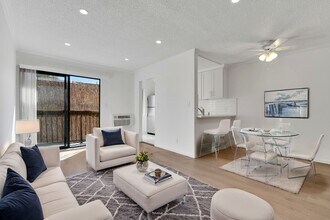 Orange Apartments in Los Angeles, CA - Building Photo - Building Photo