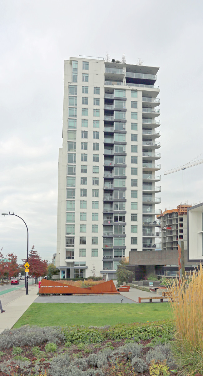 Vista Place in North Vancouver, BC - Building Photo - Building Photo