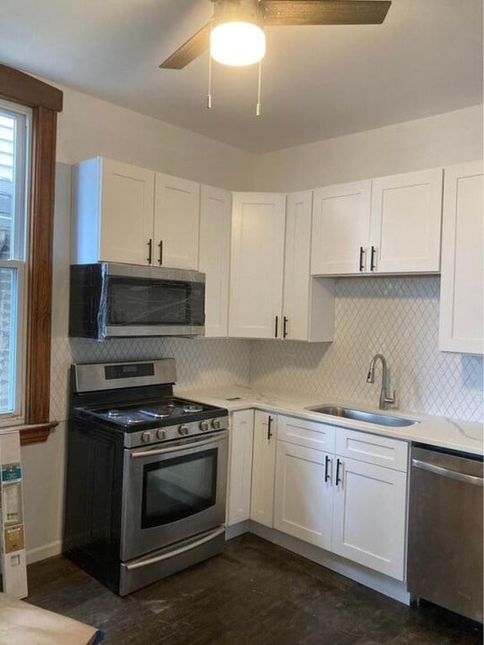 2716 W 23rd Pl in Chicago, IL - Building Photo