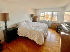 2 S End Ave in New York, NY - Building Photo