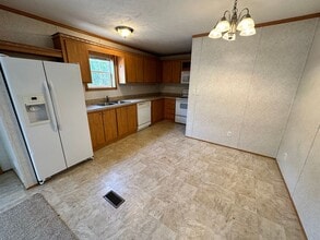 4998 Darlington Heights Rd in Pamplin, VA - Building Photo - Building Photo