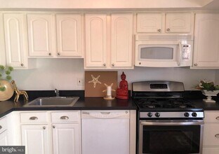 345 Homeland Southway in Baltimore, MD - Building Photo - Building Photo