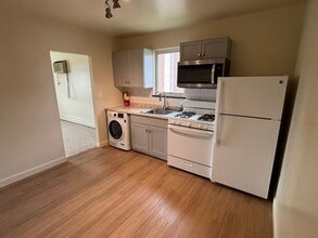 228 W 4th Ave in Conshohocken, PA - Building Photo - Building Photo